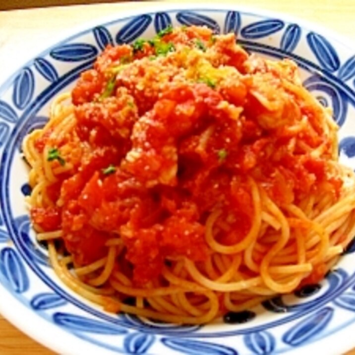 えびとアスパラのトマトソースパスタ